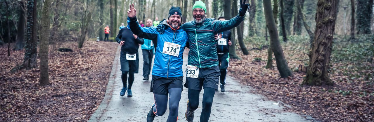 Mit der richtigen Ausrüstung durch den Winterwald