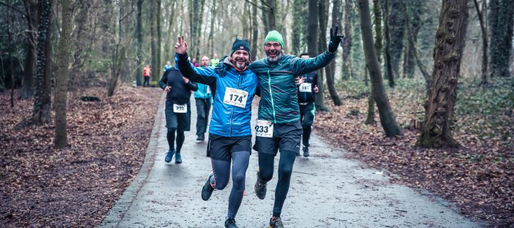 Mit der richtigen Ausrüstung durch den Winterwald